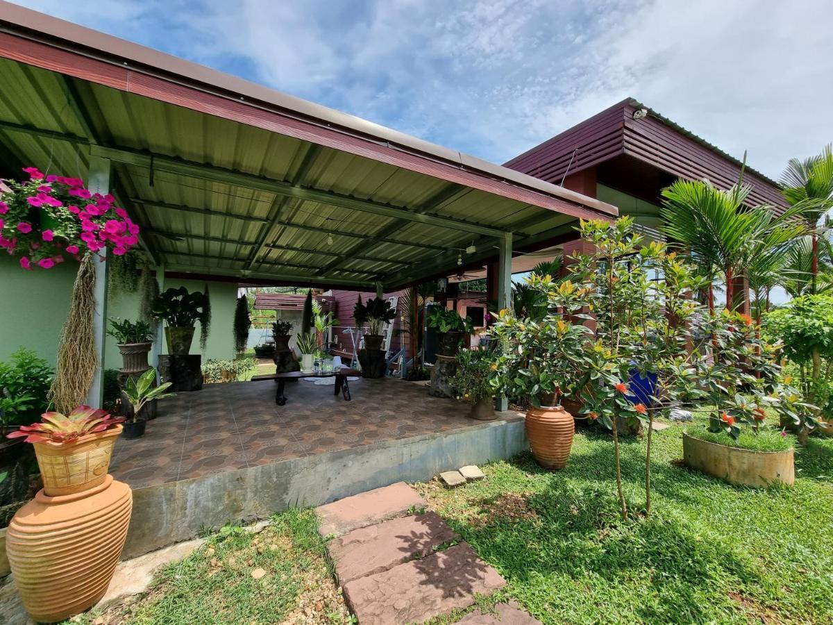 Pawarisa Resort Pathio Esterno foto